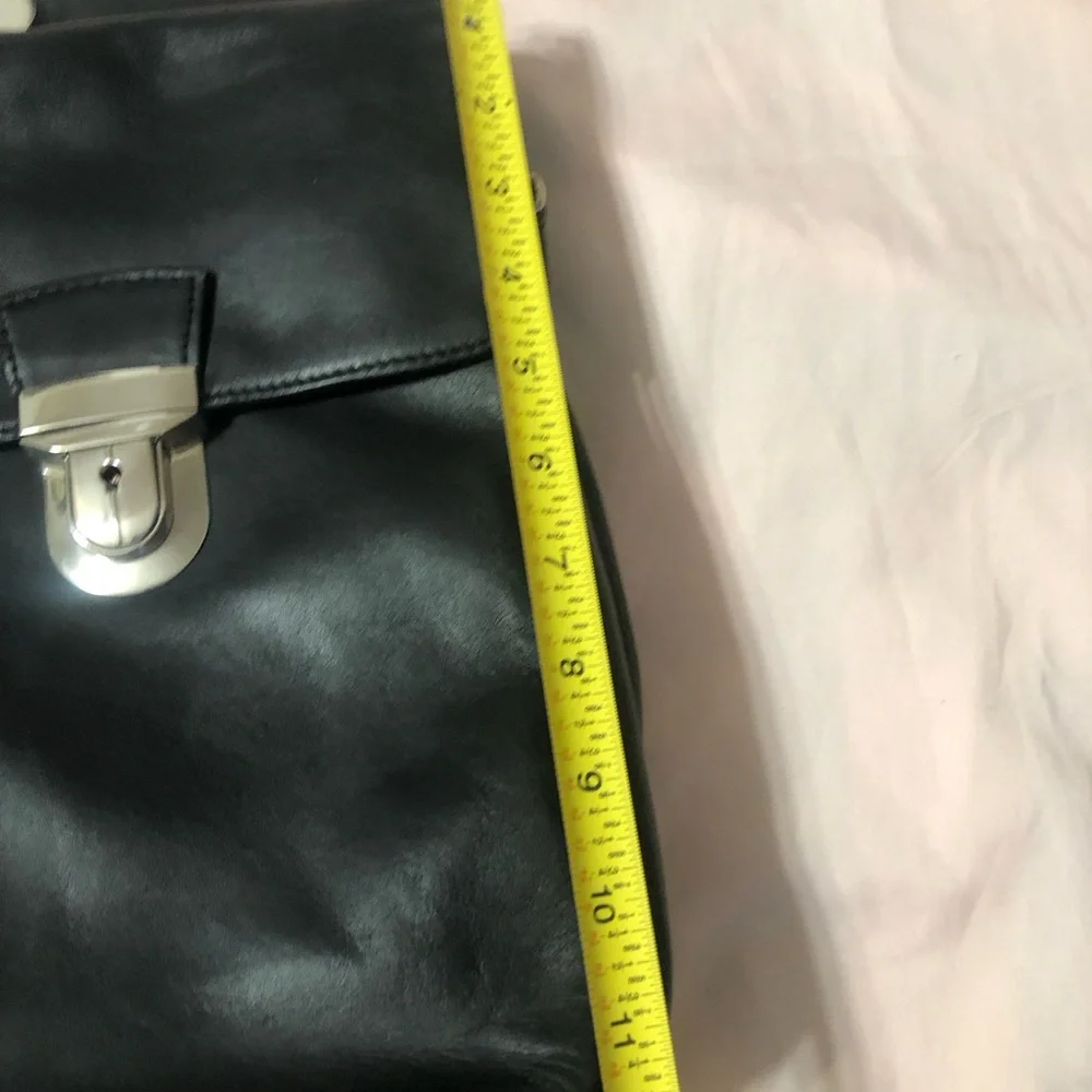 LEVENGER BREIF CASE NEW WITHOUT TAGS